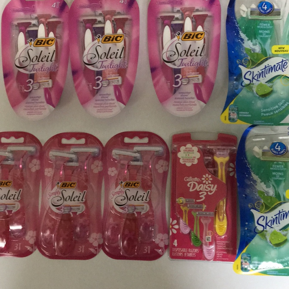 Women’s Disposable Razor Bundle